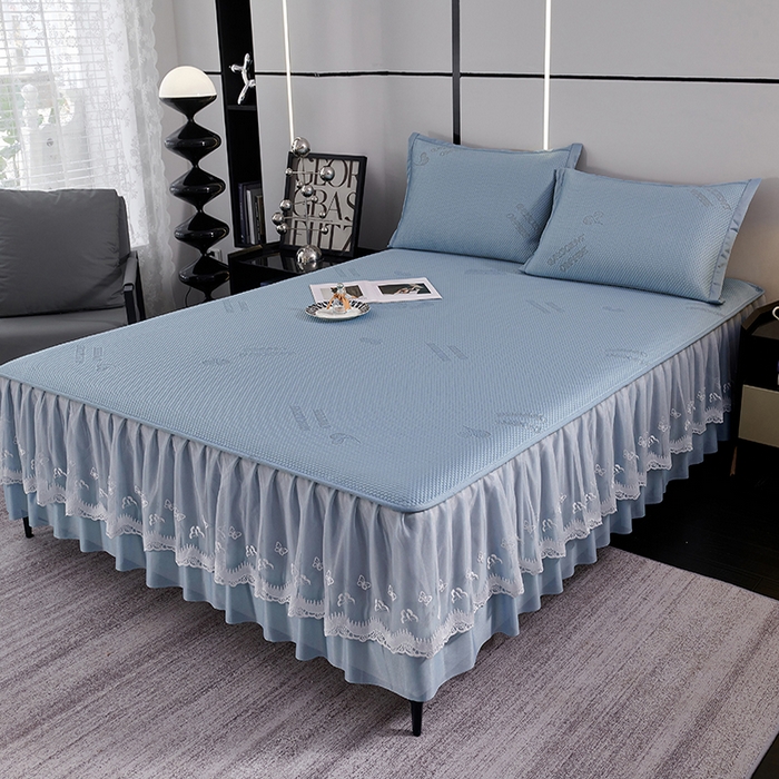 91家纺网 家纺一手货源 找家纺 青雅席业 2025新款7A抗菌母婴级纯乙纶PE刺绣凉感丝豆豆席 床裙款 字母爱心-蓝