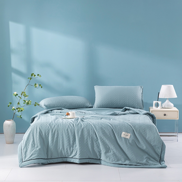 91家纺网 家纺一手货源 找家纺 吾诺 2025 凉豆豆针织棉双层纱夏被四件套水洗棉夏凉被空调被 豆豆蓝