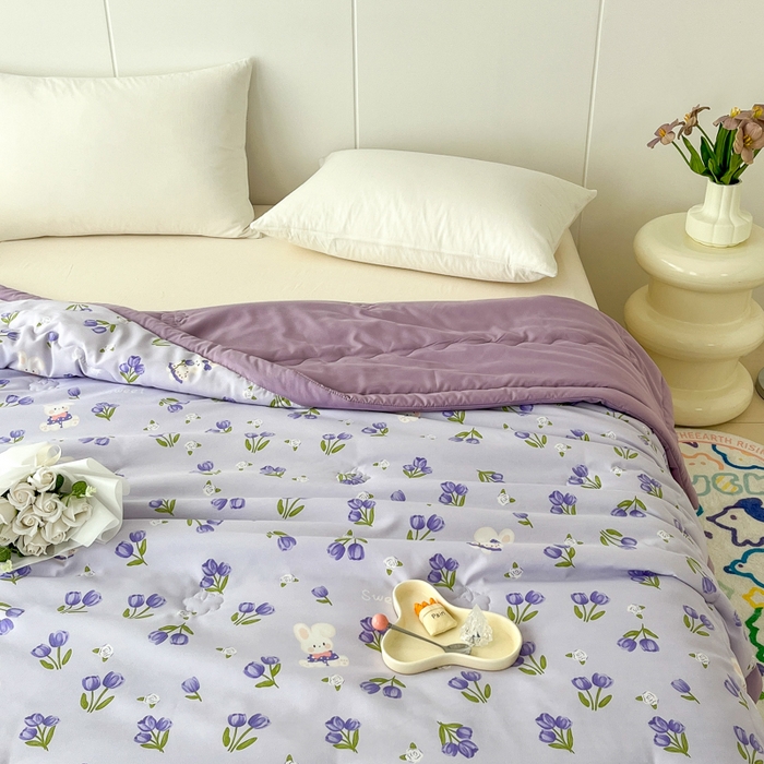 91家纺网 家纺一手货源 找家纺 爱宝被业 2025新款亲肤棉印花100%新疆棉花夏被空调被 郁金香