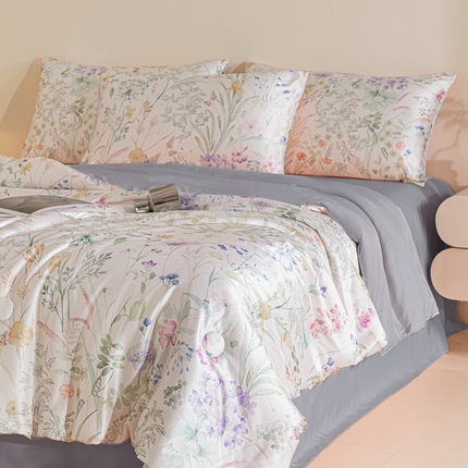 91家纺网 家纺一手货源 找家纺 （总）梦幻之城 2025新款水洗真丝数码印花简易款夏被四件套