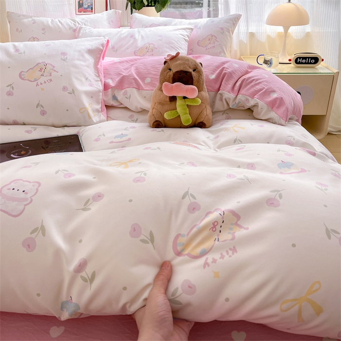 91家纺网 家纺一手货源 找家纺 盛秋家纺 2025新款卡通单被套 花满天+粉爱心