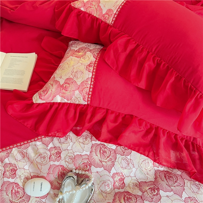 91家纺网 家纺一手货源 找家纺 富盛 2025新款水洗亲肤棉浮雕提花公主风四件套 月光恋人-大红