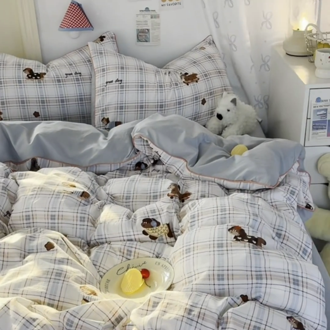 91家纺网 家纺一手货源 找家纺 潮邦创意家居 2025新款云柔棉立体嵌绳款小清新四件套 蓝格萌趣