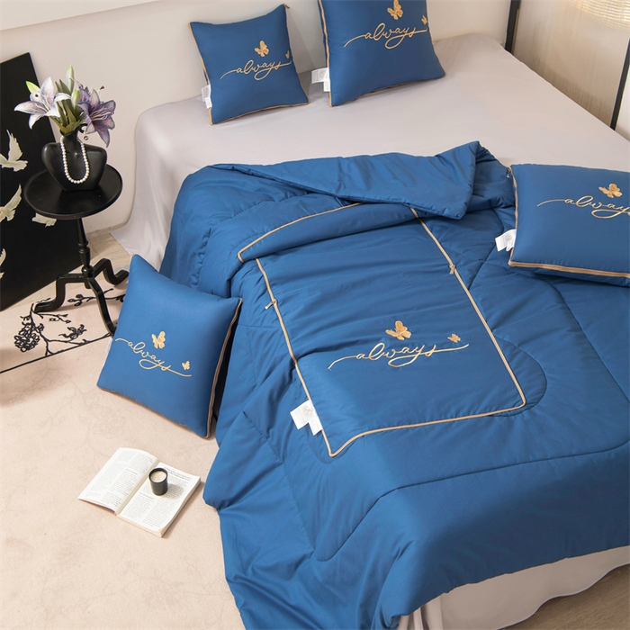 91家纺网 家纺一手货源 找家纺 照世家纺 2025新款柔软透气全棉抱枕被-蝶影 蝶影-孔雀蓝