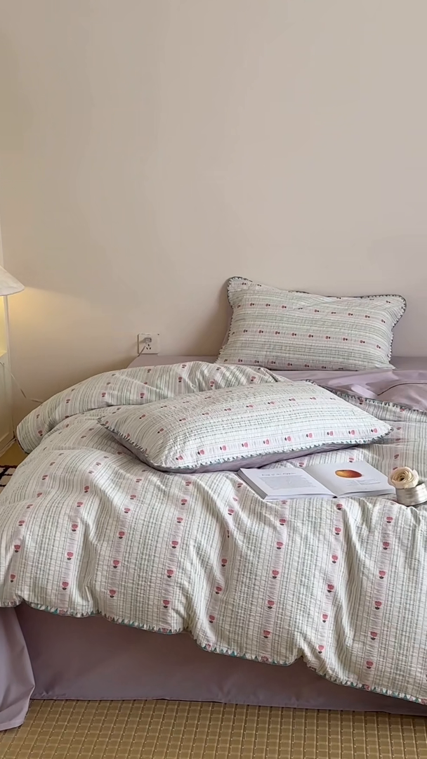 91家纺网 家纺一手货源 找家纺 觅糖家纺 2025新款色织提花贝壳边三角针系列四件套 温柔郁金香