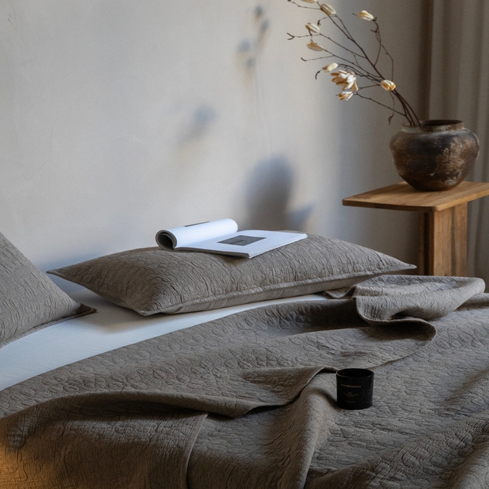 91家纺网 家纺一手货源 找家纺 璞素2025新款全棉色织三层纱床盖三件套-落雪 落雪咖