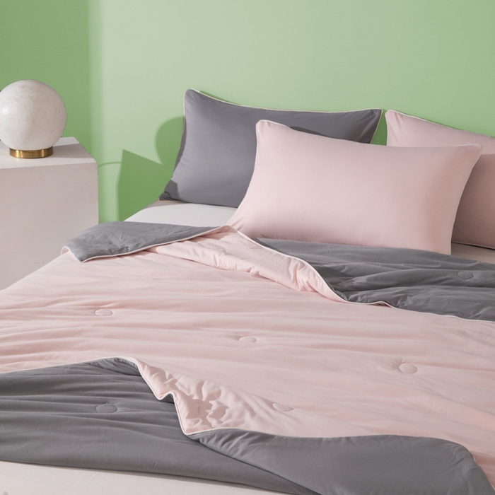 91家纺网 家纺一手货源 找家纺 吾诺 2025 针织棉夏被双拼色大豆夏被子被芯夏凉被空调被 浅粉-岩灰