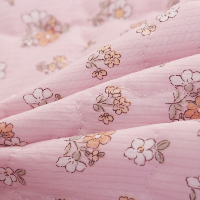 91家纺网 家纺一手货源 找家纺 被多多被业  2025新款小清新印花小竺棉多针绗绣夏凉被 樱花