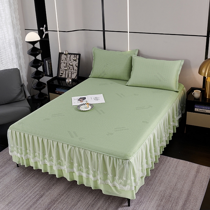 91家纺网 家纺一手货源 找家纺 青雅席业 2025新款7A抗菌母婴级纯乙纶PE刺绣凉感丝豆豆席 床裙款 字母爱心-水绿