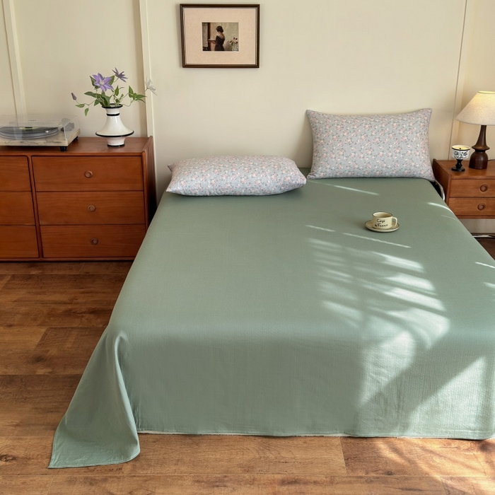 91家纺网 家纺一手货源 找家纺 亿梵家居 2025新款A类母婴级有氧全棉纯棉双层纱纯棉印花四件套-床拍图 莉雅-绿