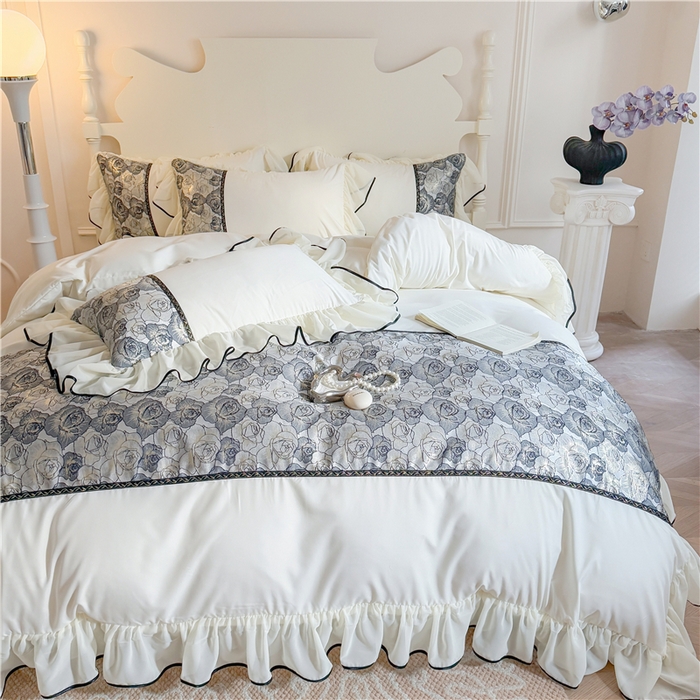 91家纺网 家纺一手货源 找家纺 富盛 2025新款水洗亲肤棉浮雕提花公主风四件套 月光恋人-白+黑