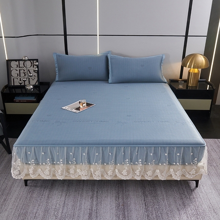 91家纺网 家纺一手货源 找家纺 青雅席业 2025新款7A抗菌母婴级纯乙纶PE刺绣凉感丝豆豆席 床笠花边款 爱心蝴蝶结-蓝