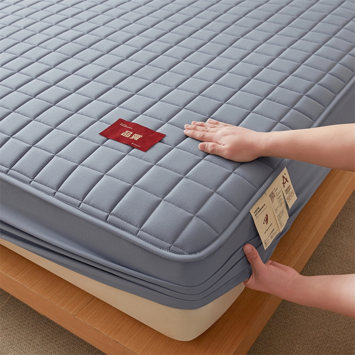 91家纺网 家纺一手货源 找家纺 布卢姆床垫 2025新款原棉A类贴标7A抗菌床笠 方格-蓝