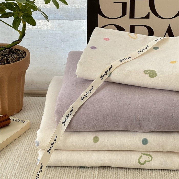 91家纺网 家纺一手货源 找家纺 亿梵家居 2025新款A类母婴级有氧全棉纯棉双层纱纯棉印花四件套-叠拍图 彩虹糖