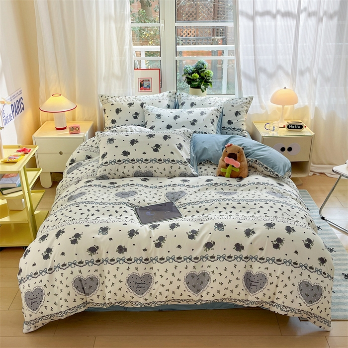 91家纺网 家纺一手货源 找家纺 盛秋家纺 2025新款卡通单被套 着迷+爱心结