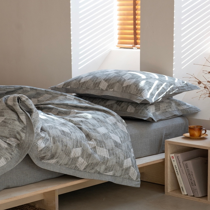 91家纺网 家纺一手货源 找家纺 璞素2025新款全棉色织三层纱四件套 灰色