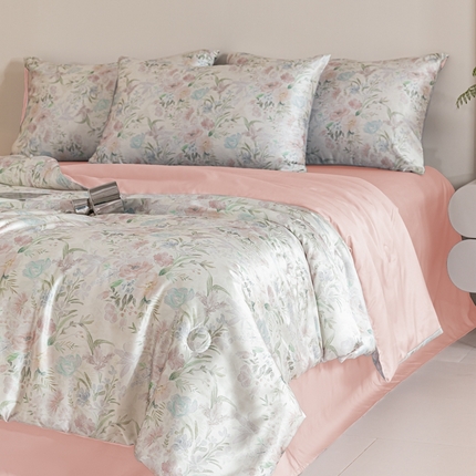 91家纺网 家纺一手货源 找家纺 （总）梦幻之城 2025新款水洗真丝数码印花简易款夏被四件套