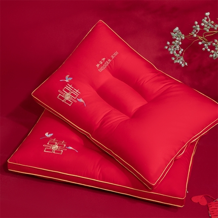 91家纺网 家纺一手货源 找家纺 （总）2025新款新品全棉新人结婚喜庆大红婚庆富贵喜事婚庆系列定型枕头枕芯