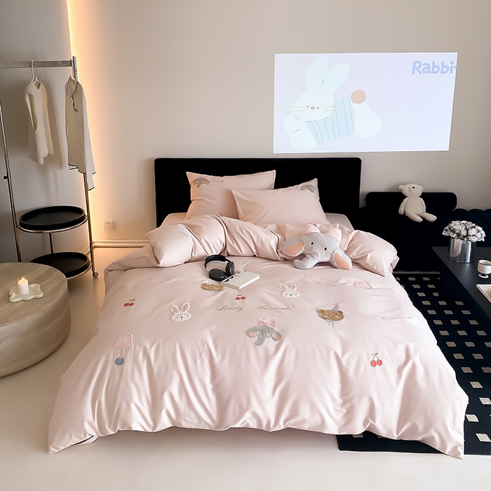 91家纺网 家纺一手货源 找家纺 鹿班家居 2025新品四季款100S长绒棉四件套-欢乐象【标准会员-20元】 欢乐象-粉色