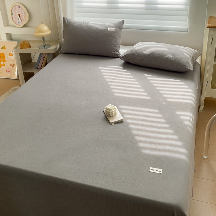 91家纺网 家纺一手货源 找家纺 罗亿家纺 2025新款云感提花双层纱定标minmin(系列)床单 灰色