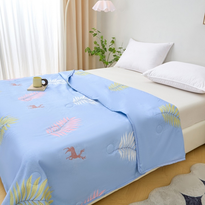 91家纺网 家纺一手货源 找家纺 2025新款亲肤绒礼品夏被窄边 心悦蓝