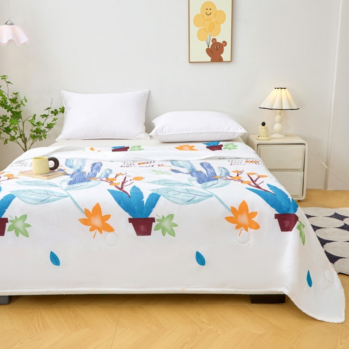 91家纺网 家纺一手货源 找家纺 2025新款亲肤绒礼品夏被窄边 夏日仙人掌