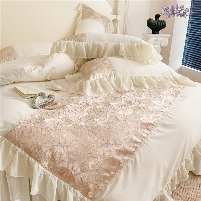 91家纺网 家纺一手货源 找家纺 富盛 2025新款水洗亲肤棉浮雕提花公主风四件套 月光恋人-白+香槟