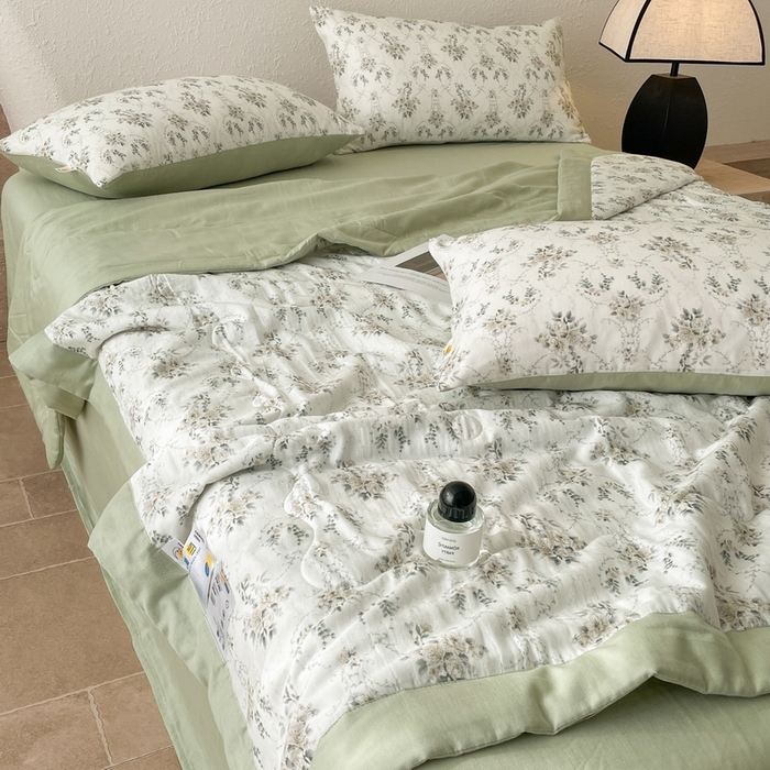 91家纺网 家纺一手货源 找家纺 慕晨 2025新款全棉双层纱四件套莱赛尔夏被莱赛尔夏被四件套天丝夏凉被直播 羽葵