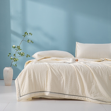 91家纺网 家纺一手货源 找家纺 吾诺 2025 凉豆豆针织棉双层纱夏被四件套水洗棉夏凉被空调被 豆豆白