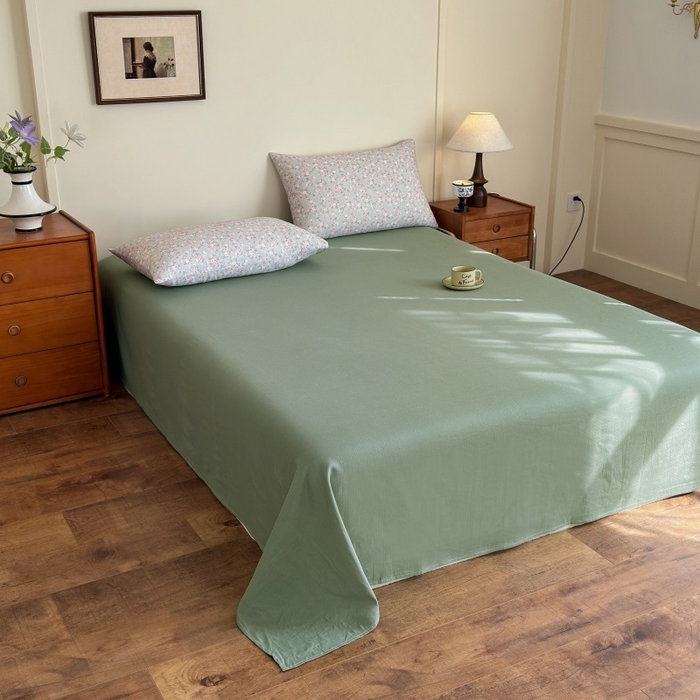 91家纺网 家纺一手货源 找家纺 亿梵家居 2025新款A类母婴级有氧全棉纯棉双层纱纯棉印花四件套-床拍图 莉雅-绿