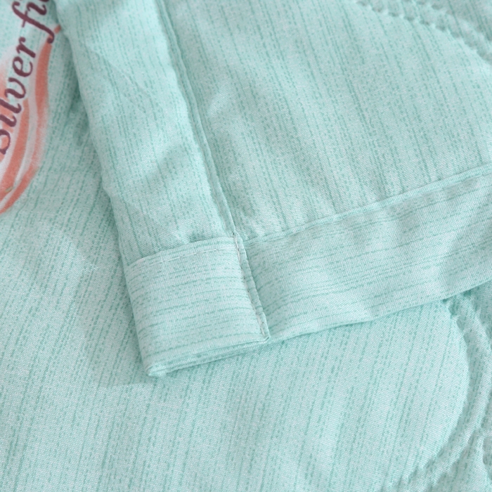 91家纺网 家纺一手货源 找家纺 被多多被业  2025新款清新印花亲肤绒超声波工艺夏凉被 北美冬青