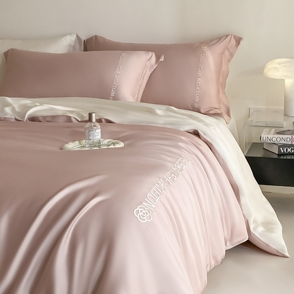 91家纺网 家纺一手货源 找家纺 （总）梦幻之城 2025新款水洗真丝双拼刺绣夏被四件套-芮雅风格二