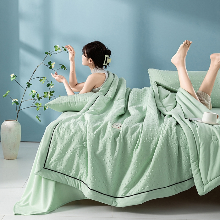 91家纺网 家纺一手货源 找家纺 吾诺 2025 凉豆豆针织棉双层纱夏被四件套水洗棉夏凉被空调被 豆豆绿