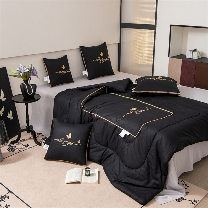 91家纺网 家纺一手货源 找家纺 照世家纺 2025新款柔软透气全棉抱枕被-蝶影 蝶影-黑色