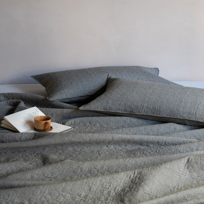 91家纺网 家纺一手货源 找家纺 璞素2025新款全棉色织三层纱床盖三件套-落雪 落雪灰