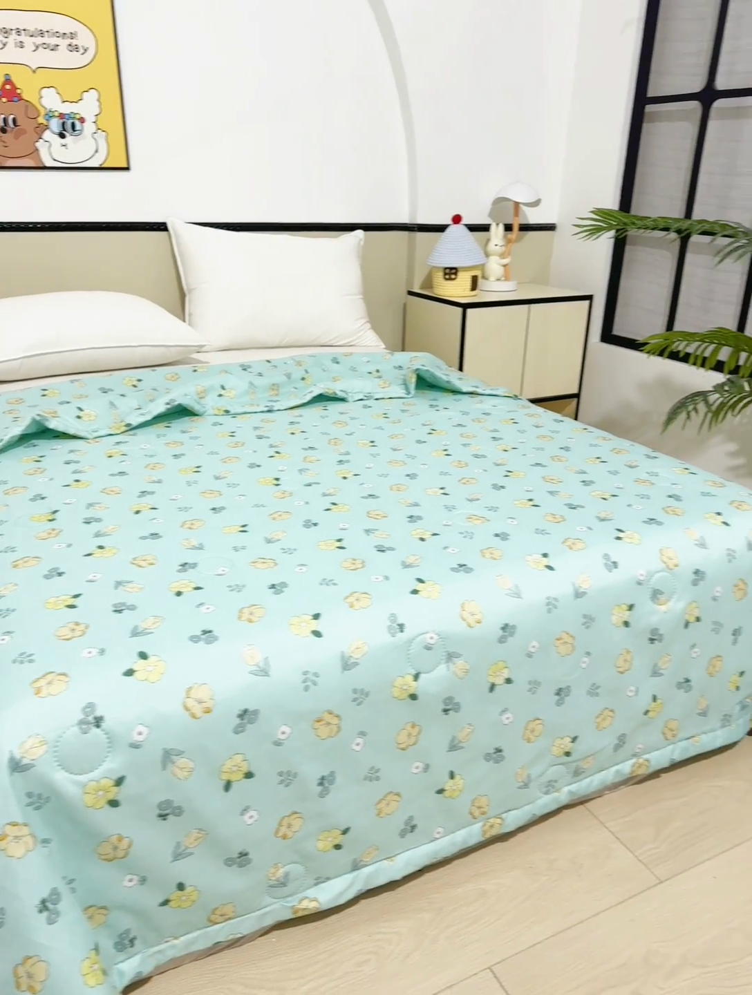 91家纺网 家纺一手货源 找家纺 侨鑫 2025新款亲肤水洗棉夏被宽边 蓝韵花田