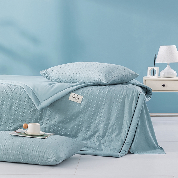 91家纺网 家纺一手货源 找家纺 吾诺 2025 凉豆豆针织棉双层纱夏被四件套水洗棉夏凉被空调被 豆豆蓝