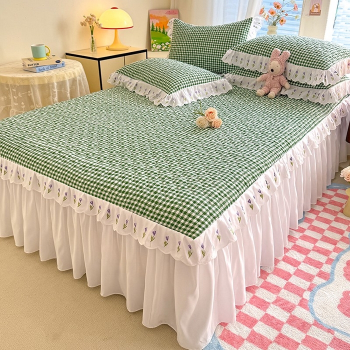 91家纺网 家纺一手货源 找家纺 金盛皇朝家纺 2025新款格子空间水洗棉床裙 格子空间-牛油果绿