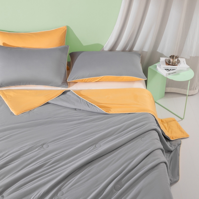 91家纺网 家纺一手货源 找家纺 吾诺 2025 针织棉夏被双拼色大豆夏被子被芯夏凉被空调被 岩灰-杏黄