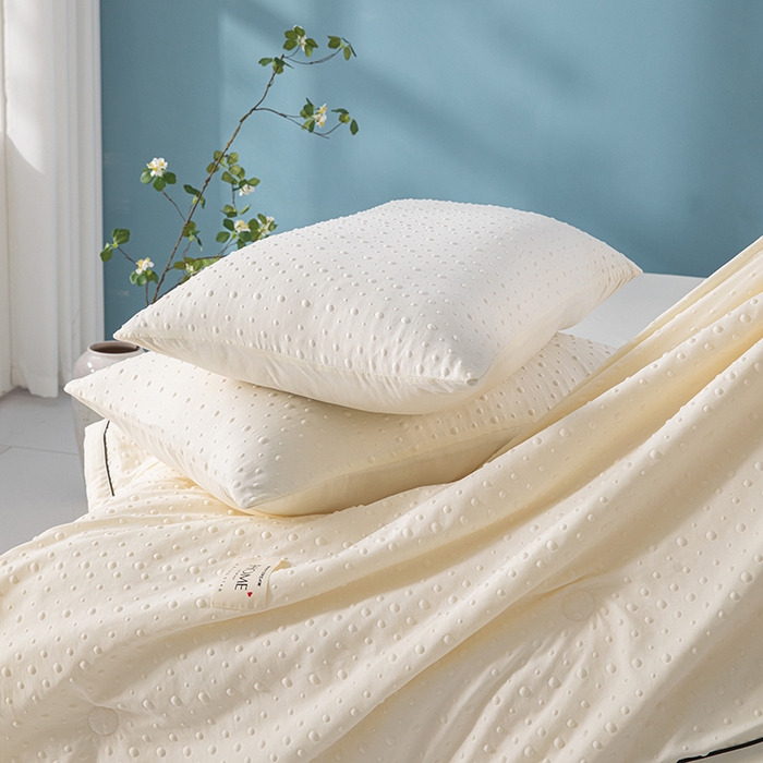 91家纺网 家纺一手货源 找家纺 吾诺 2025 凉豆豆针织棉双层纱夏被四件套水洗棉夏凉被空调被 豆豆白