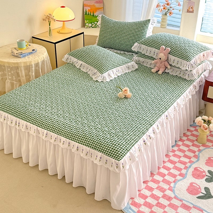 91家纺网 家纺一手货源 找家纺 金盛皇朝家纺 2025新款格子空间水洗棉床裙 格子空间-牛油果绿