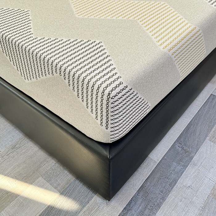 91家纺网 家纺一手货源 找家纺 伊而梦蚊帐 2025新款原棉老粗布床笠 波浪条