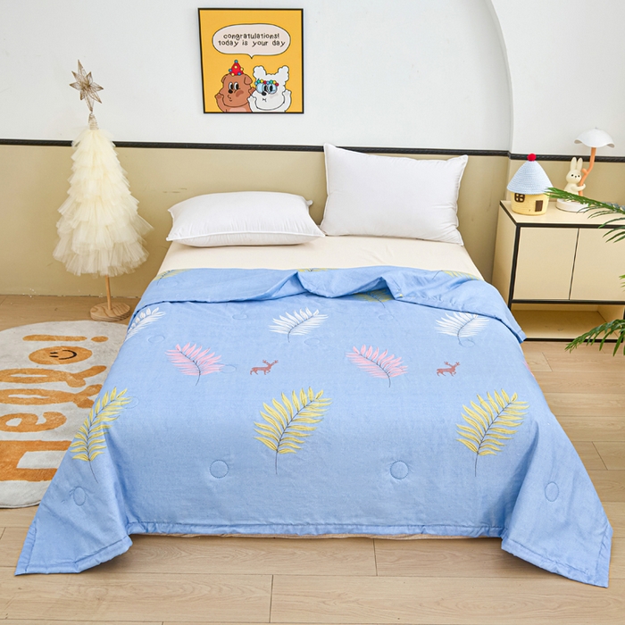 91家纺网 家纺一手货源 找家纺 侨鑫 2025新款亲肤水洗棉夏被宽边 心悦蓝