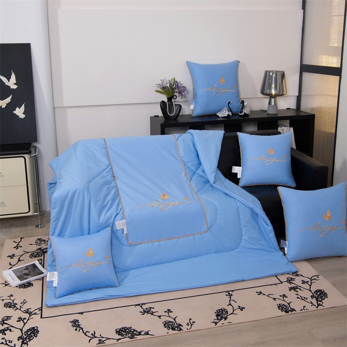 91家纺网 家纺一手货源 找家纺 照世家纺 2025新款柔软透气全棉抱枕被-蝶影 蝶影-天蓝