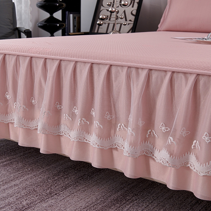 91家纺网 家纺一手货源 找家纺 青雅席业 2025新款7A抗菌母婴级纯乙纶PE刺绣凉感丝豆豆席 床裙款 字母爱心-粉