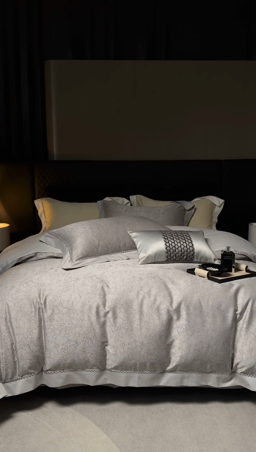 91家纺网 家纺一手货源 找家纺 涞澳家纺 2025新款天丝棉色织提花四件套 雨果-灰