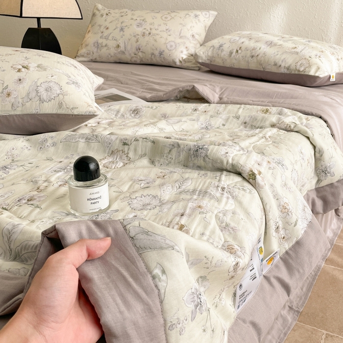 91家纺网 家纺一手货源 找家纺 慕晨 2025新款全棉双层纱四件套莱赛尔夏被莱赛尔夏被四件套天丝夏凉被直播 香清韵-绿