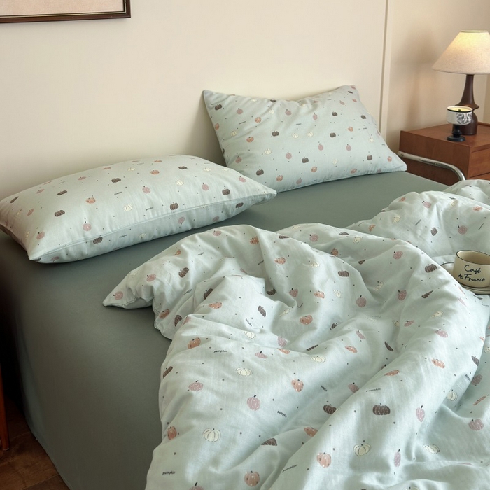 91家纺网 家纺一手货源 找家纺 亿梵家居 2025新款A类母婴级有氧全棉纯棉双层纱纯棉印花四件套-床拍图 南语-绿