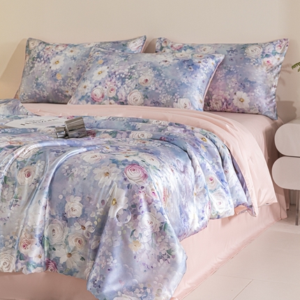 91家纺网 家纺一手货源 找家纺 （总）梦幻之城 2025新款水洗真丝数码印花简易款夏被四件套