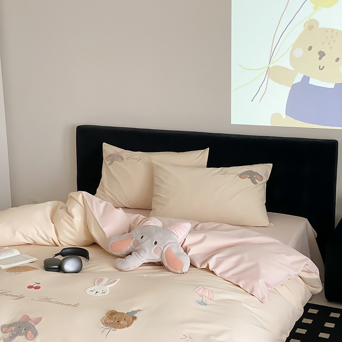 91家纺网 家纺一手货源 找家纺 鹿班家居 2025新品四季款100S长绒棉四件套-欢乐象【标准会员-20元】 欢乐象-奶昔白